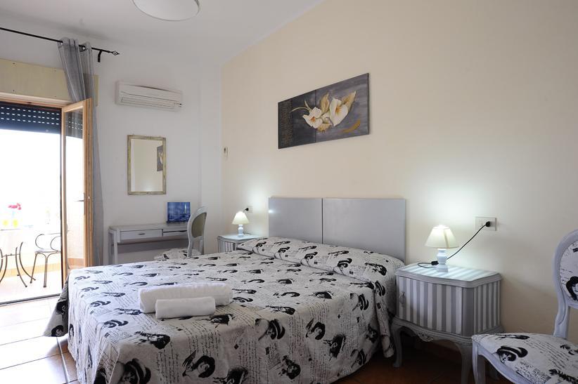 Lina Hotel Stintino Ngoại thất bức ảnh